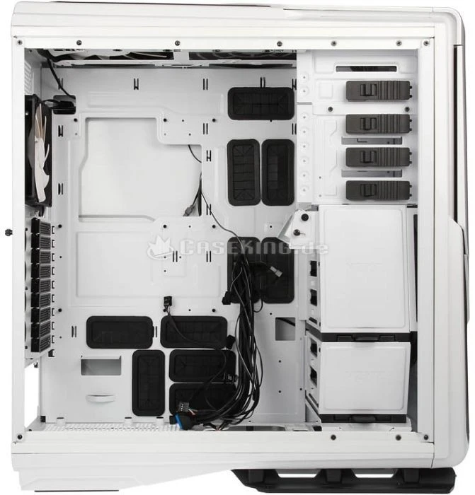 NZXT Phantom 820 weiß, Acrylfenster