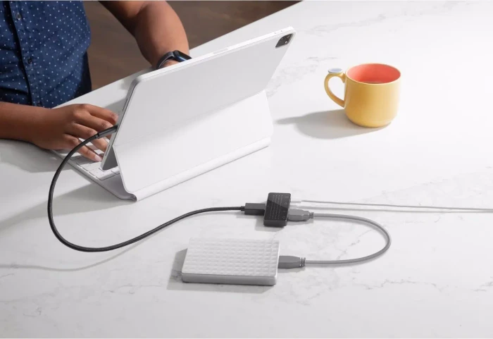 Twelve South StayGo mini schwarz, USB-C Hub, USB-C 2.0 [Buchse]