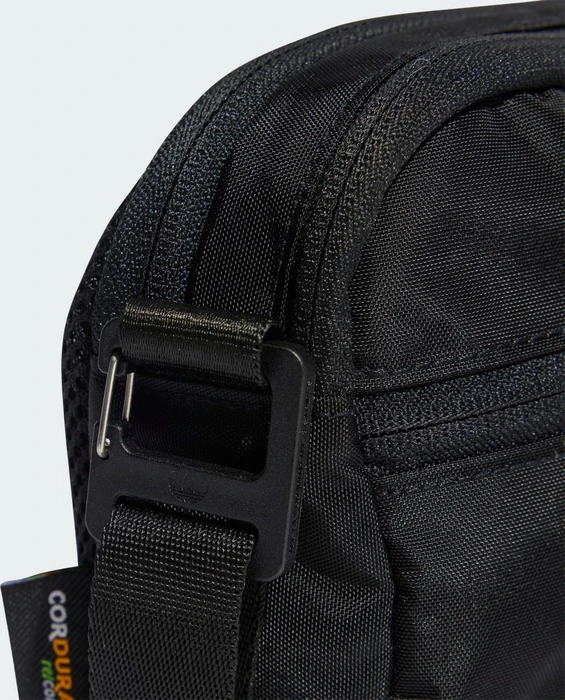 adidas Premium Essentials Small Airliner Umhängetasche schwarz