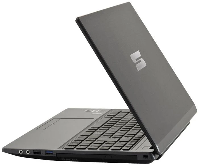 Schenker XMG M504-5ON, Core i5-4310M, 4GB RAM, 120GB SSD, 500GB HDD, GeForce GTX 850M, DE