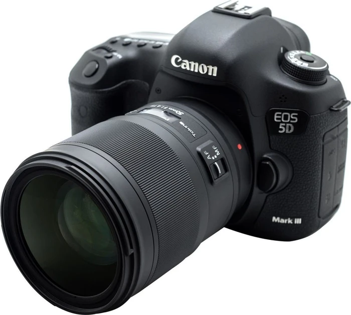 Tokina Opera 50mm 1.4 FF für Canon EF