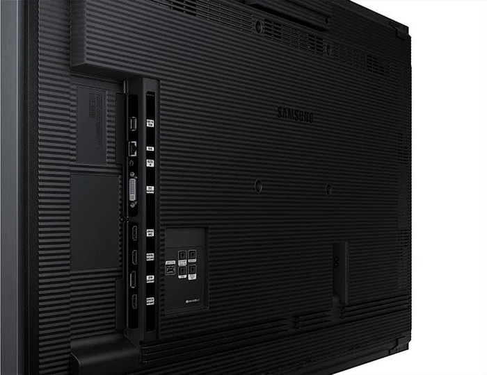 Samsung QM32R-T, 32"