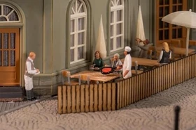 Faller Miniaturfiguren - Kellner und Restaurantbesucher H0