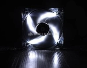 BitFenix Spectre LED schwarz/weiß, 140mm