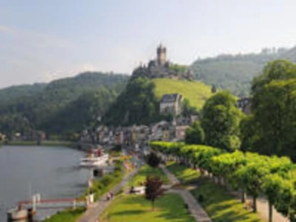 Calvendo Ein Motiv aus dem Kalender Moselurlaub - Cochem und Umgebung