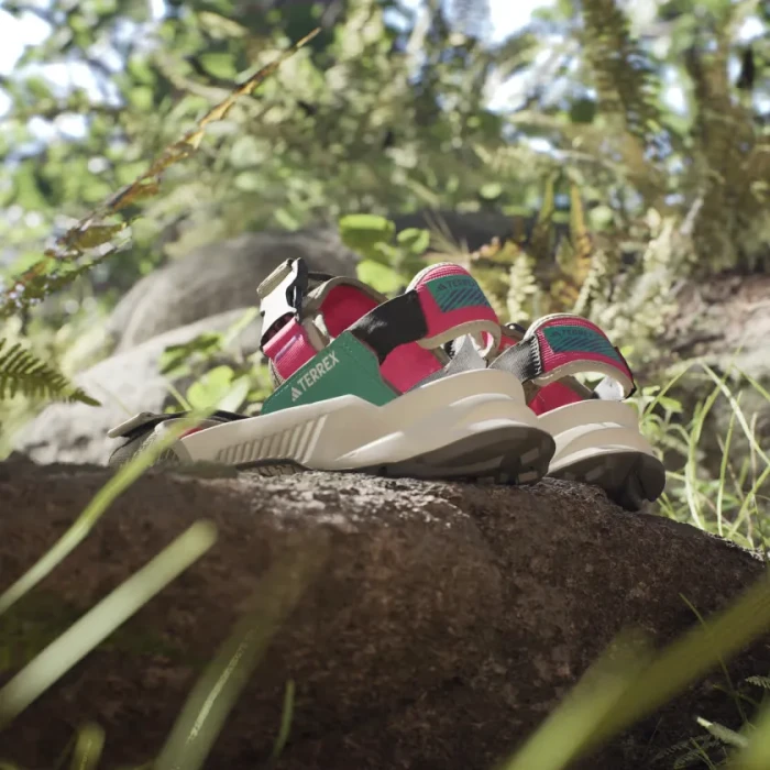 adidas Terrex Hydroterra sesame/core black/real magenta