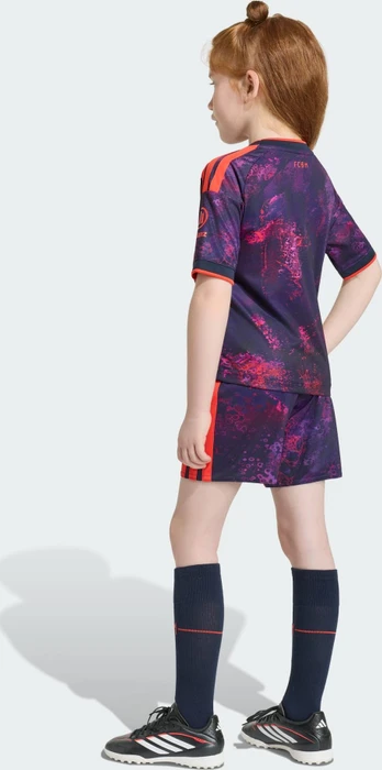 adidas FC Bayern München 2026/2027 Ausweichausrüstung (Junior)