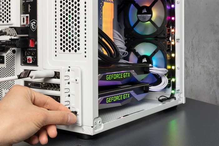 Corsair Crystal Series 280X RGB, weiß, Glasfenster