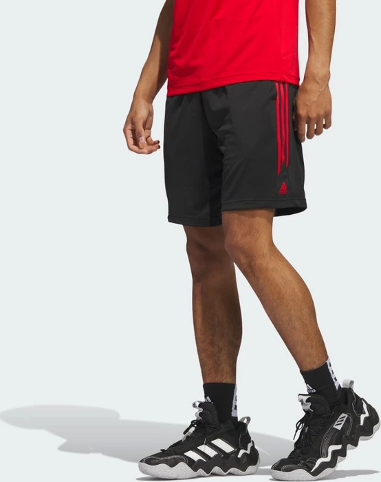 adidas Legends 3-Streifen Basketball Shorts black/better scarlet (Herren)