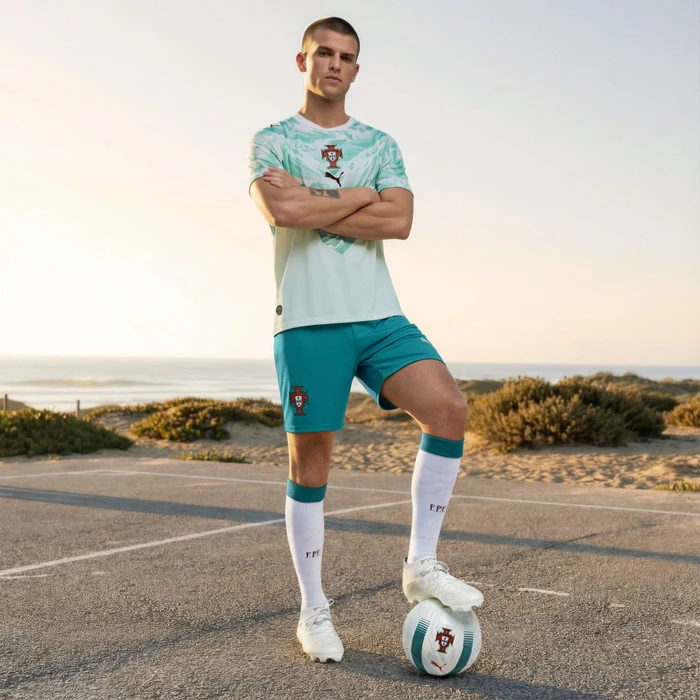 Puma FIFA WM 2026 Portugal Auswärtsshorts green lagoon/puma white (Herren)
