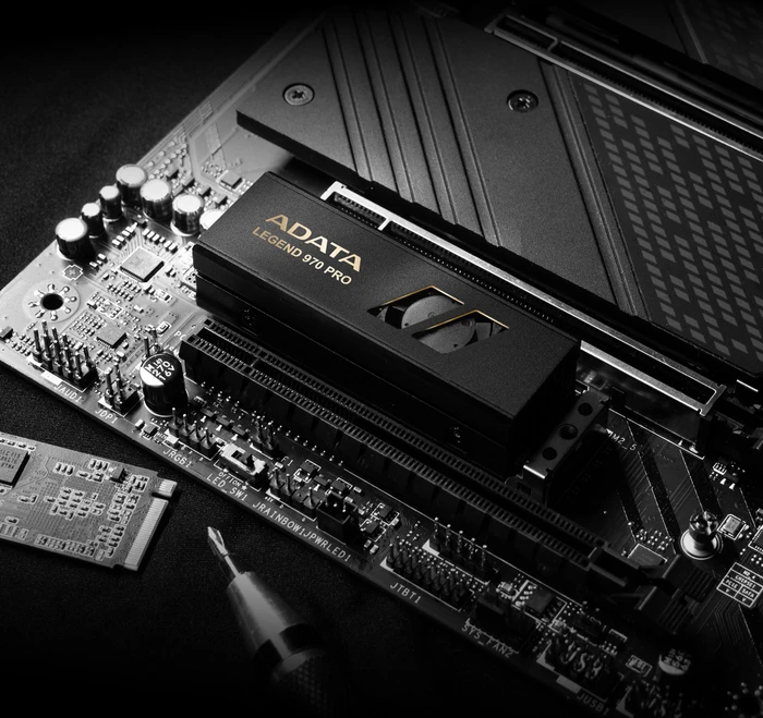 ADATA LEGEND 970 PRO 2TB, M.2 2280 / M-Key / PCIe 5.0 x4, Kühlkörper