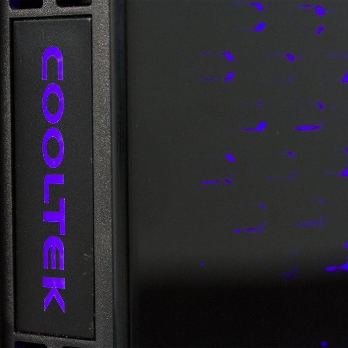 Cooltek TG-01 RGB, Glasfenster
