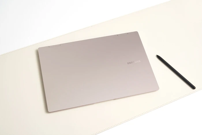 Samsung Galaxy Book Pro 360 13, Mystic Bronze, Core i5-1135G7, 8GB RAM, 256GB SSD, DE