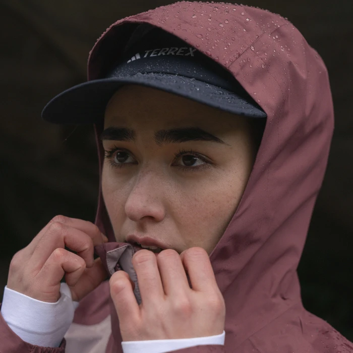 adidas Terrex Multi 2L Rain.RDY Funktionsjacke preloved fig/burgundy (Damen)