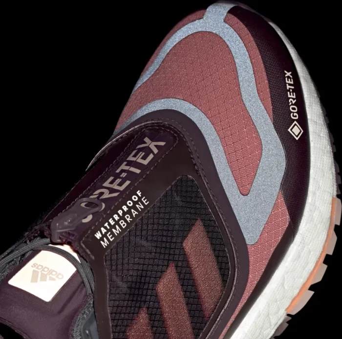 adidas Ultraboost 22 GTX wonder red/beam orange/shadow maroon (Damen)