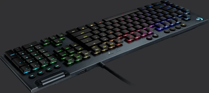 Logitech G815 Lightsync RGB, GL Linear, USB, DE