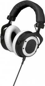 beyerdynamic Custom One Pro Plus Black & White