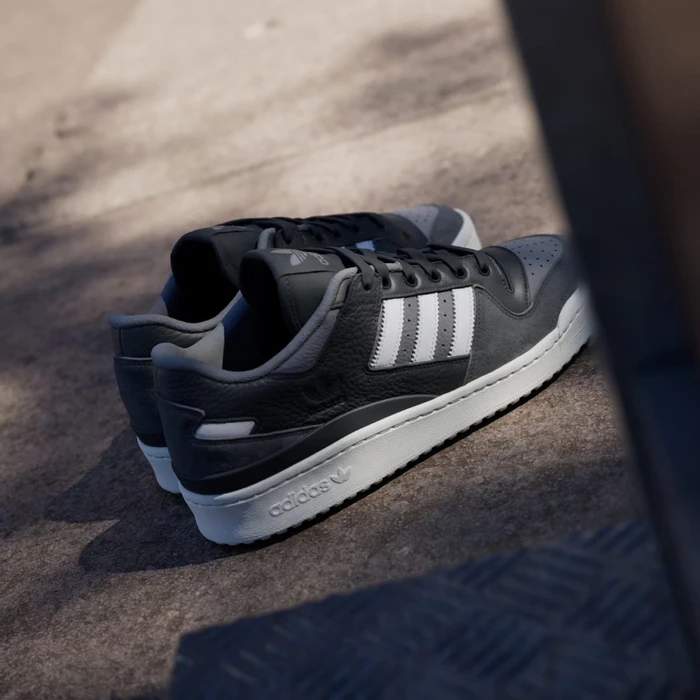 adidas Forum 84 Low ADV carbon/crystal white/grey three