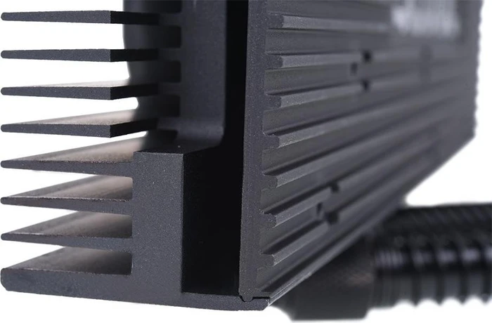 Alphacool Eiswolf 240 GPX Pro AMD RX Vega M01