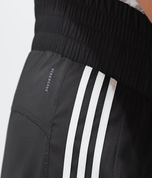 adidas Pacer Training 3-Streifen Woven High-Rise große Größen Trainingshose kurz schwarz/weiß (Damen)