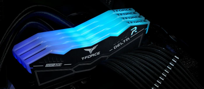 TeamGroup T-Force DELTA RGB schwarz UDIMM 32GB Kit, DDR5-7200, CL34-42-42-84, X8