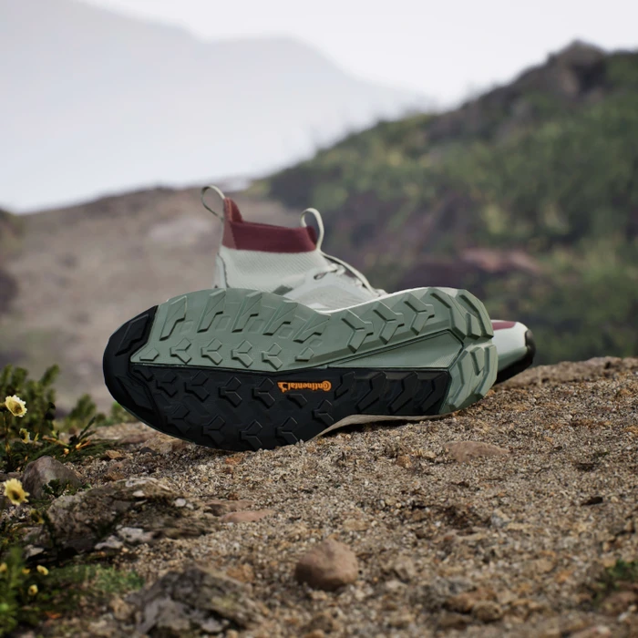 adidas Terrex Free Hiker 2.0 linen green/off white/burgundy (Damen)