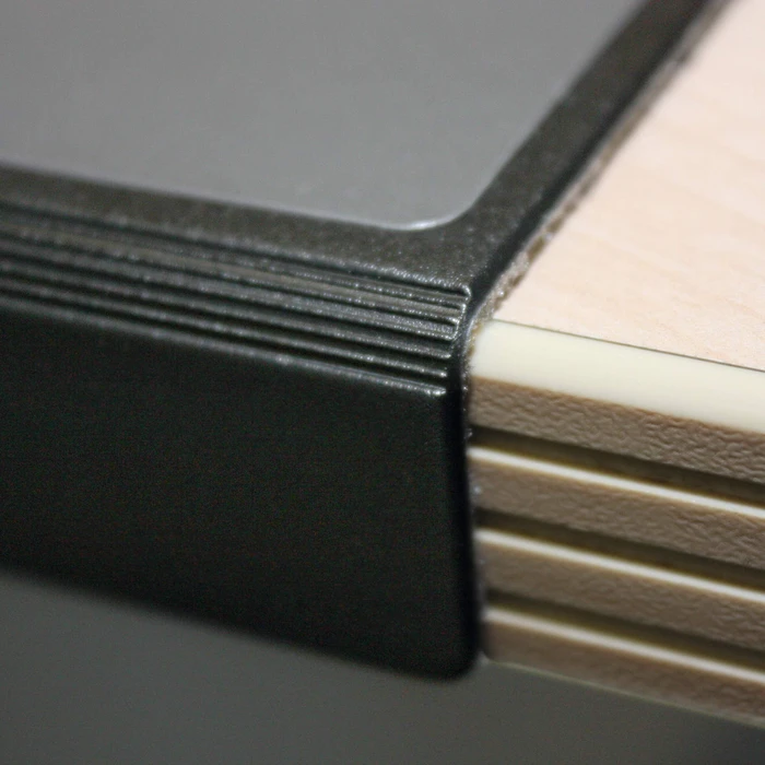 Durable 7293 Schreibunterlage mit Kantenschutz, schwarz