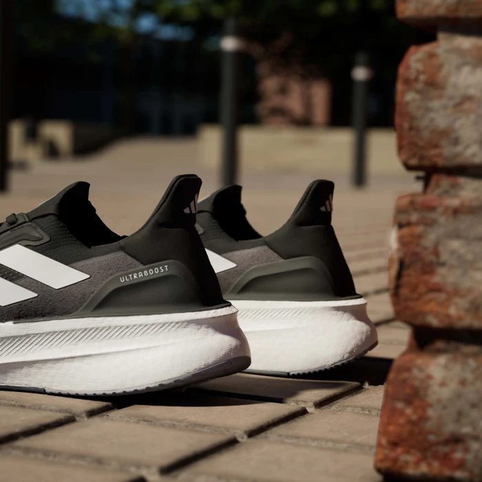 adidas Ultraboost 5x core black/cloud white/carbon