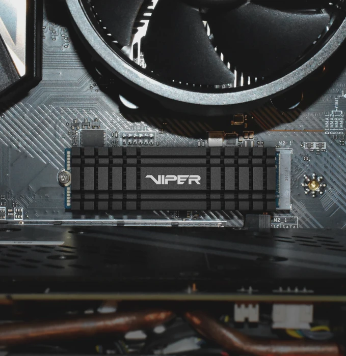 Patriot Viper VPN110 2TB, M.2 2280 / M-Key / PCIe 3.0 x4, Kühlkörper