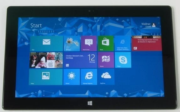 Microsoft Surface RT, schwarz, Tegra 3 T30L, 2GB RAM, 32GB, Touch Cover schwarz