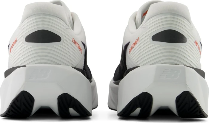 New Balance FuelCell Rebel v5 white/neo flame (Herren)