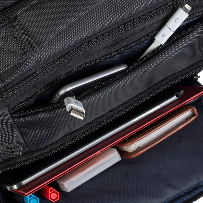 RivaCase Central 8262 Laptop Rucksack 15.6", schwarz