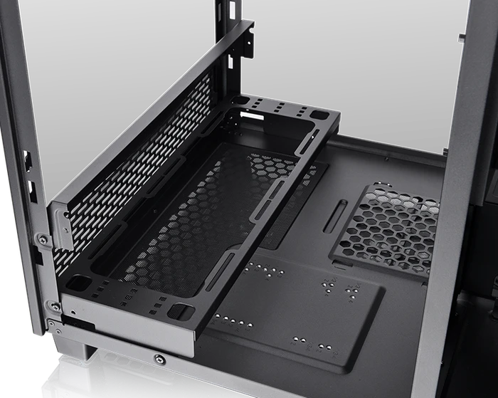 Thermaltake The Tower 500, schwarz, Glasfenster