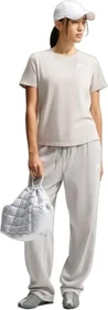 Nike Sportswear Club Essentials T-Shirt kurzarm cream ii (Damen)