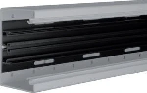Hager Brüstungskanal-Unterteil C-Profil Geräteeinbau BR 85x130mm aus PVC in steingrau