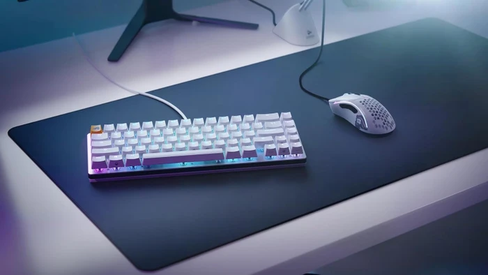 Glorious GMMK 2 Compact, 65%, weiß, LEDs RGB, Glorious Fox Linear, USB, UK