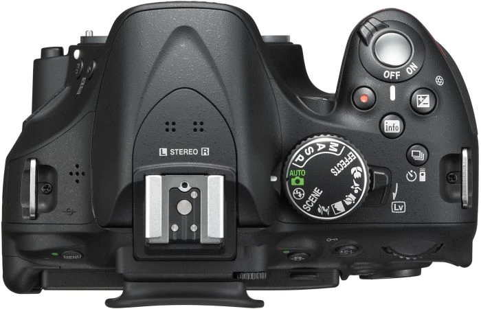 Nikon D5200 schwarz mit Objektiv Fremdhersteller