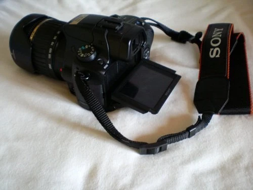 Sony Alpha 37 mit Objektiv 18-135mm 3.5-5.6 DT SAM