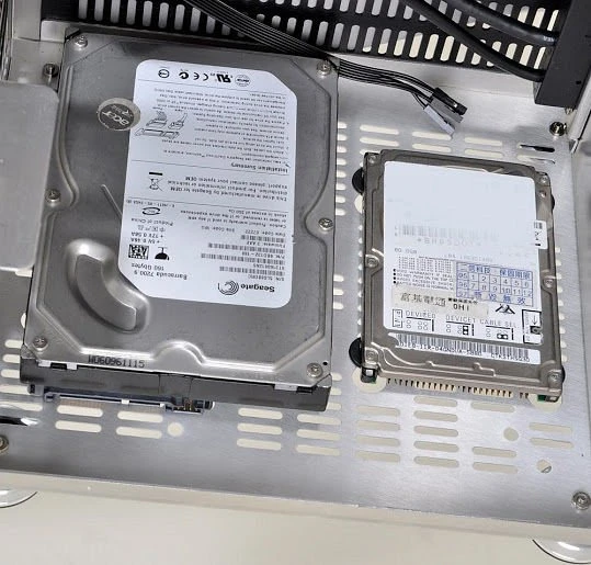 Lian Li PC-Q01A silber, Mini-ITX