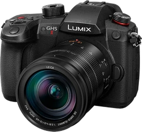 Panasonic Lumix DC-GH5 II mit Objektiv Leica DG Vario Elmarit 12-60mm 2.8-4.0 ASPH