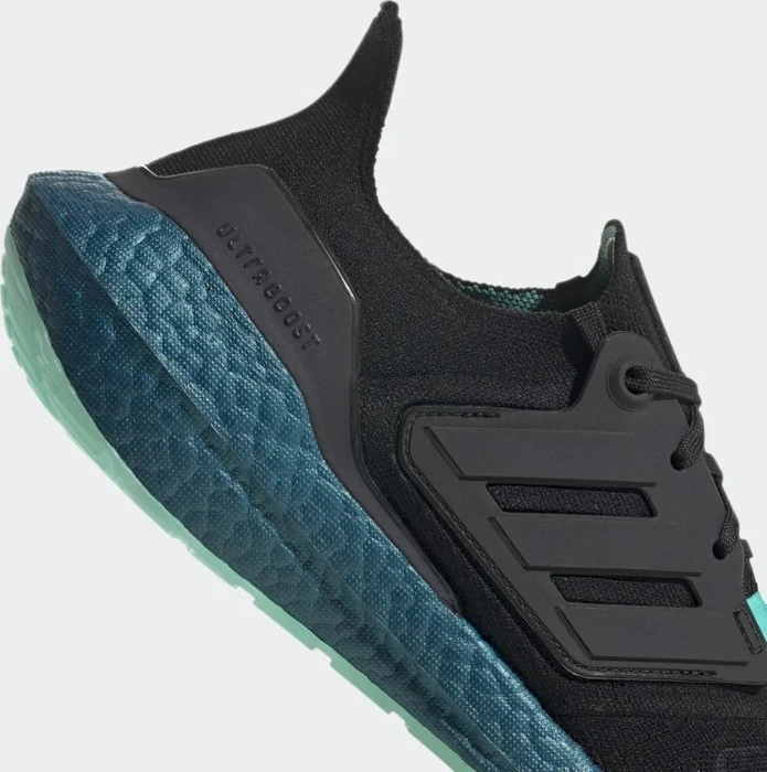 adidas Ultraboost 22 core black/mint rush (Herren)