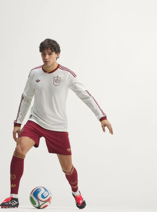 adidas FIFA WM 2026 Spanien Authentic Auswärtstrikot langarm off white (Junior)