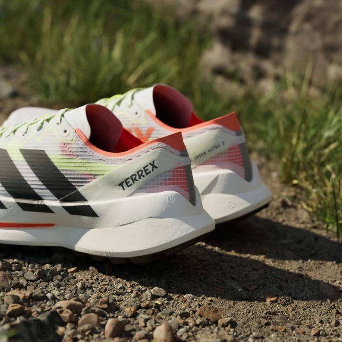 adidas Terrex Agravic Speed Ultra 2 cloud white/core black/semi impact orange (Herren)