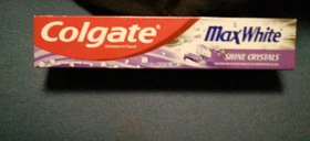 Colgate Max White Shine Crystals Zahncreme, 75ml