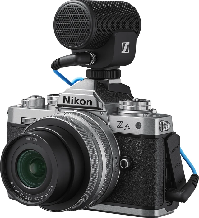 Nikon Z fc silber/schwarz mit Objektiv Z DX 16-50mm 3.5-6.3 VR Vlogger Kit