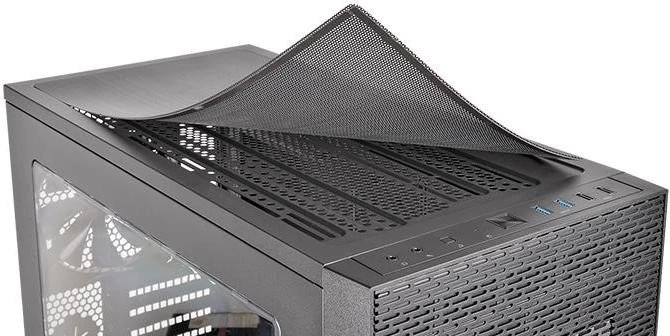 Thermaltake Core X71 Tempered Glass Edition, Glasfenster