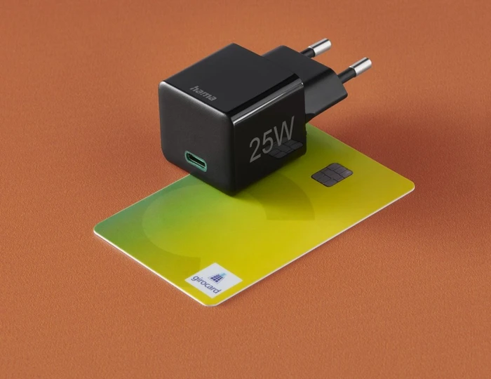 Hama Schnellladegerät USB-C PD/Qualcomm Mini-Ladegerät 25W schwarz