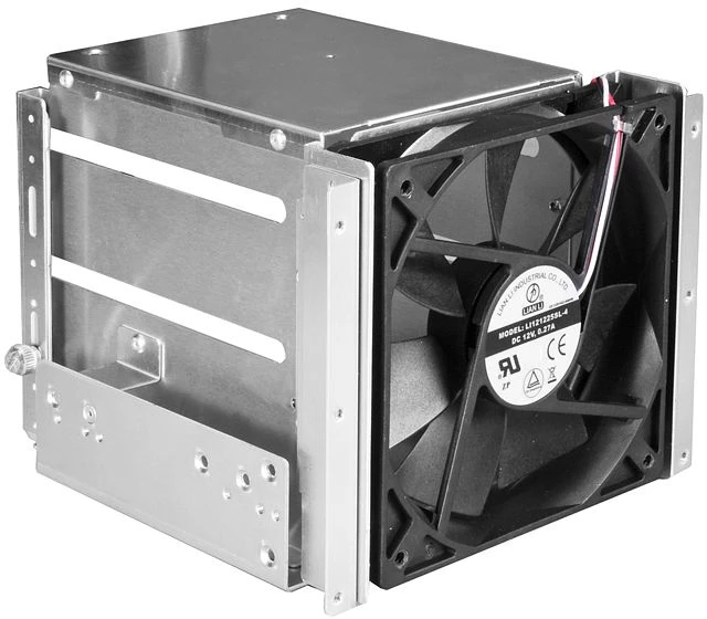 Lian Li PC-A05FNA silber, schallgedämmt