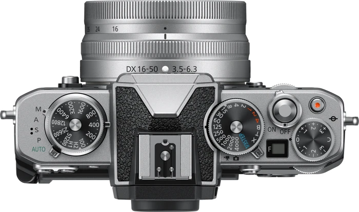 Nikon Z fc silber/schwarz mit Objektiv Z DX 16-50mm 3.5-6.3 VR