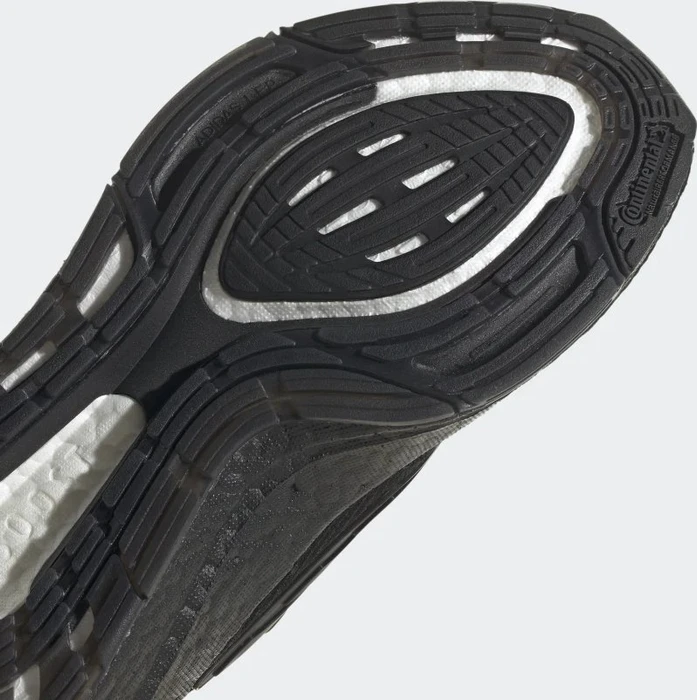 adidas Ultraboost 22 core black (Damen)